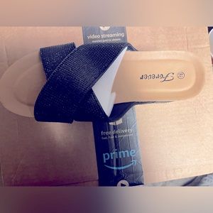 GORGEOUS RHINESTONE PLATFORM SANDALS!